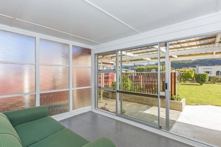 Photo of property in 1088 High Street, Taita, Lower Hutt, 5011