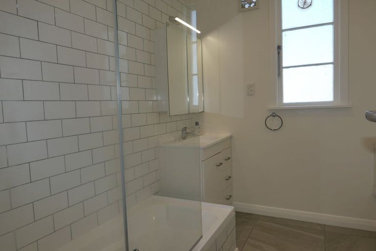 Photo of property in 70a Rimu Road, Raumati Beach, Paraparaumu, 5032