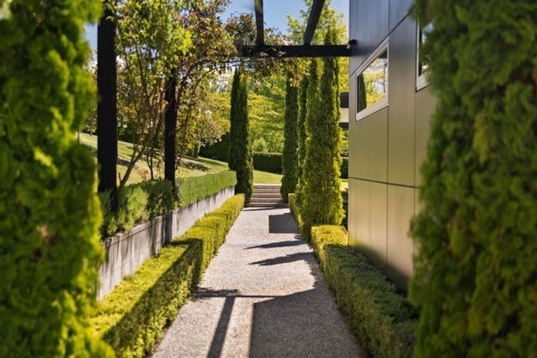 Photo of property in 31 Rutherford Road, Lake Hayes, Queenstown, 9371