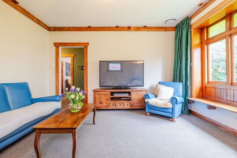 Photo of property in 23 Knowles Street, Terrace End, Palmerston North, 4410