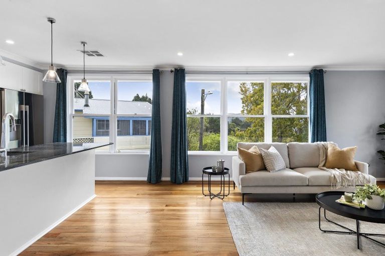 Photo of property in 12 Fenchurch Grove, Stokes Valley, Lower Hutt, 5019