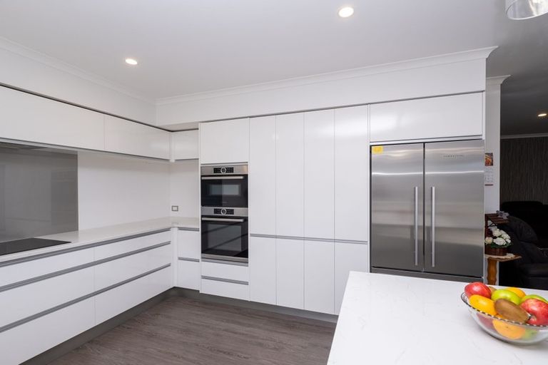 Photo of property in 12 Montague Grove, Stratford, 4332