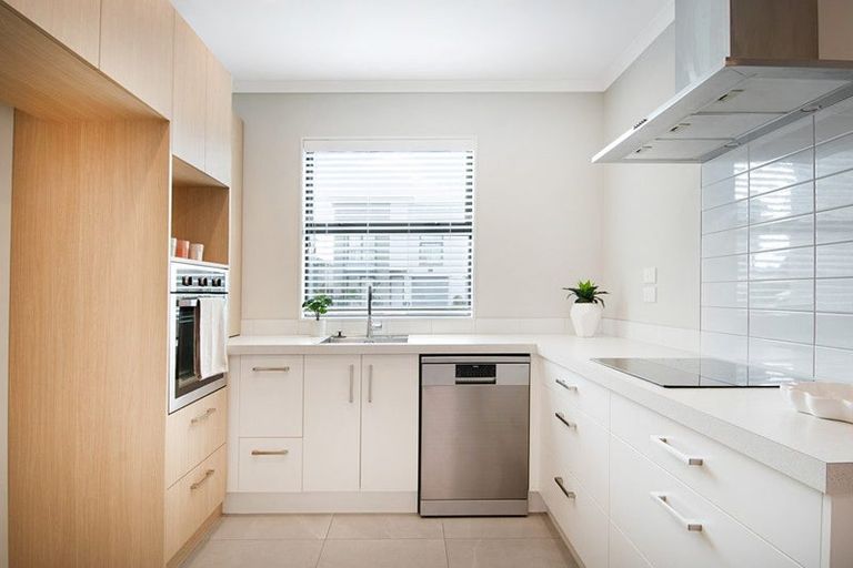 Photo of property in 63 O'meara Street, Swanson, Auckland, 0614
