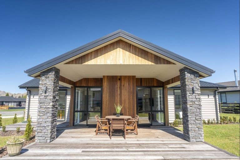 Photo of property in 25 William Jones Place, Hanmer Springs, 7334