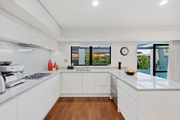 Photo of property in 188 Prince Regent Drive, Farm Cove, Auckland, 2012