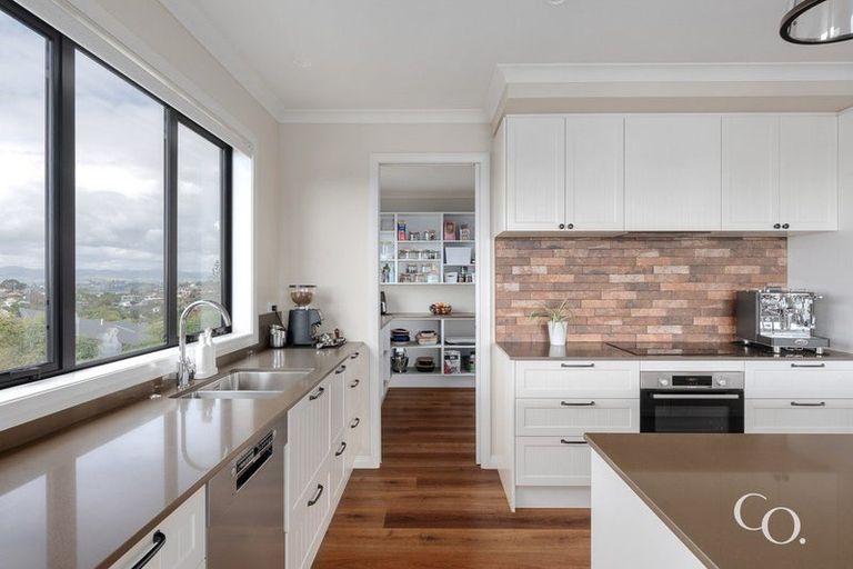 Photo of property in 49 Hinewa Road, Otumoetai, Tauranga, 3110