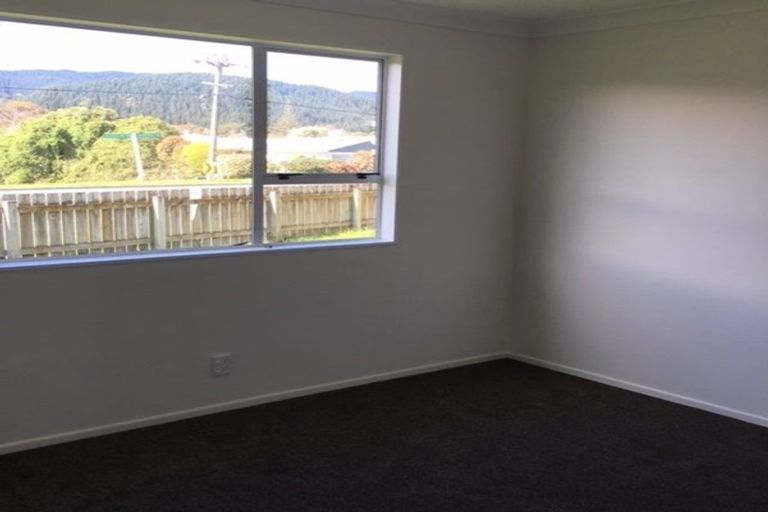 Photo of property in 416 Mazengarb Road, Paraparaumu, 5032