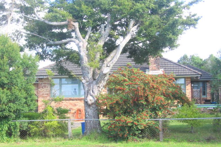 Photo of property in 258 Henderson Valley Road, Henderson, Auckland, 0612