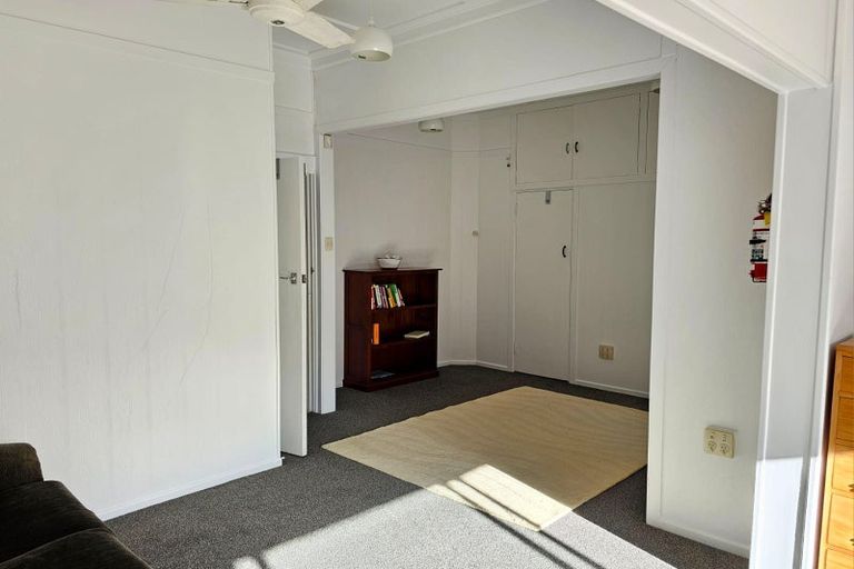 Photo of property in 61 Rimu Street, New Lynn, Auckland, 0600