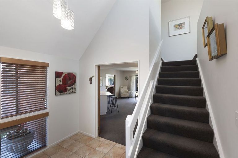 Photo of property in 16 Coniston Avenue, Ilam, Christchurch, 8041