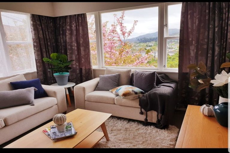 Photo of property in 30b Isabel Grove, Wainuiomata, Lower Hutt, 5014