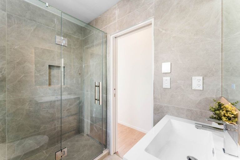 Photo of property in 41f Kowhai Road, Mairangi Bay, Auckland, 0630