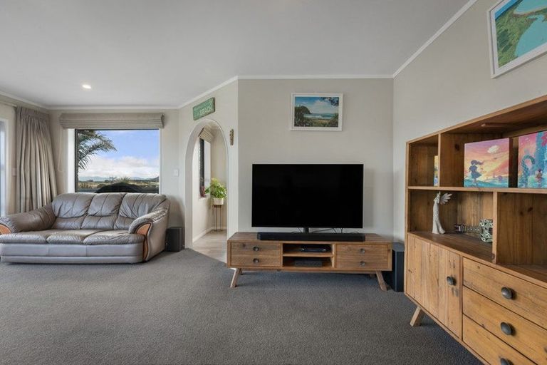 Photo of property in 45 Hanlen Avenue, Waihi Beach, 3611