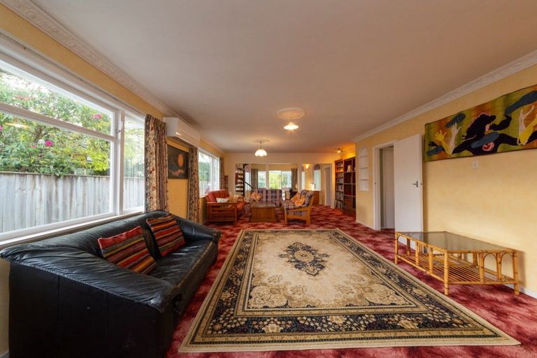 Photo of property in 4 Seaton Court, Hokowhitu, Palmerston North, 4410