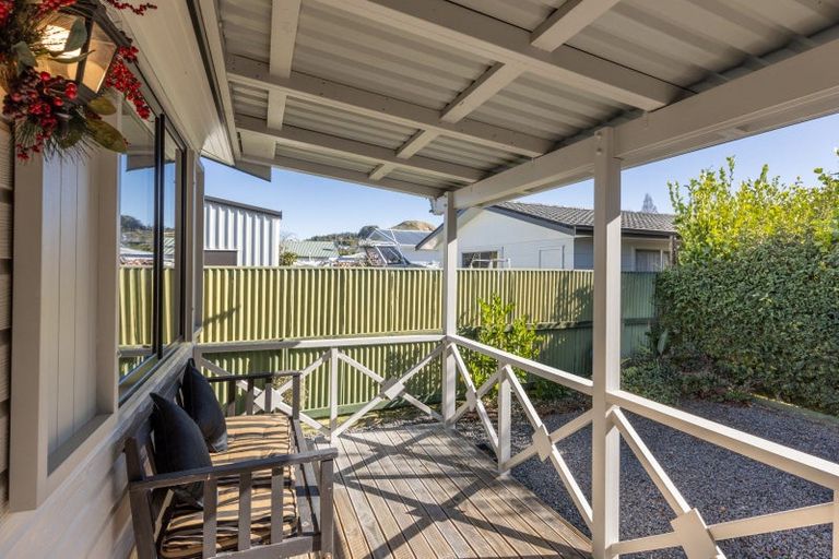 Photo of property in 72a Avondale Road, Taradale, Napier, 4112