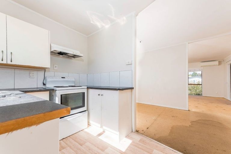 Photo of property in 171 Solar Road, Glen Eden, Auckland, 0602