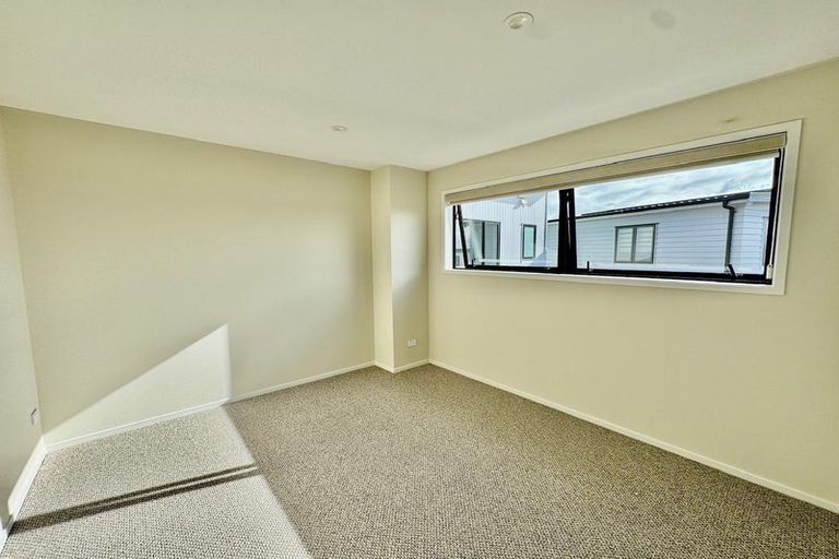 Photo of property in 1 Sandford Street, Campbells Bay, Auckland, 0630
