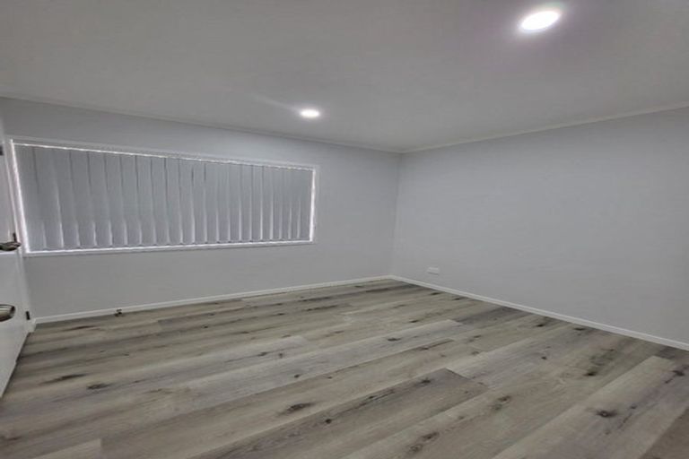 Photo of property in 19 Kapiti Place, Sunnynook, Auckland, 0620