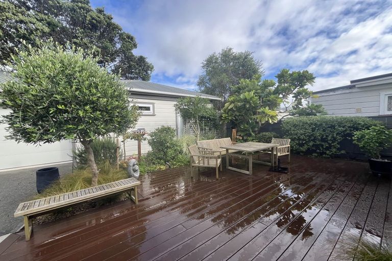 Photo of property in 23 Aurora Street, Petone, Lower Hutt, 5012