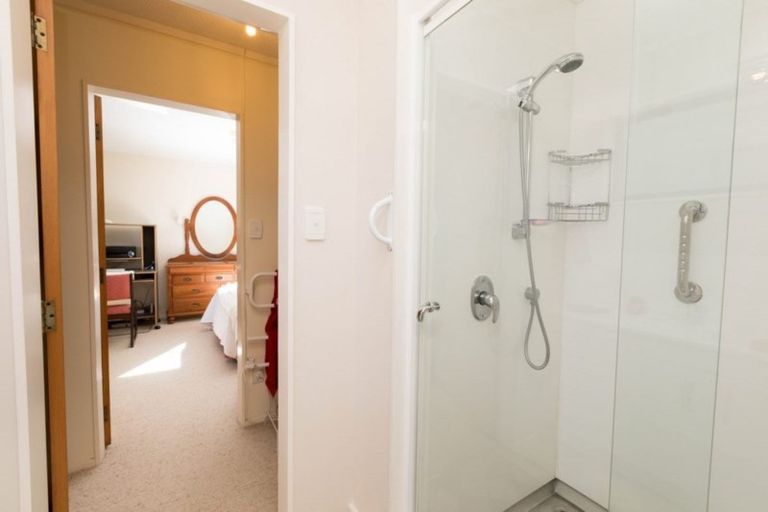 Photo of property in 27a Shackle Lane, Whitby, Porirua, 5024