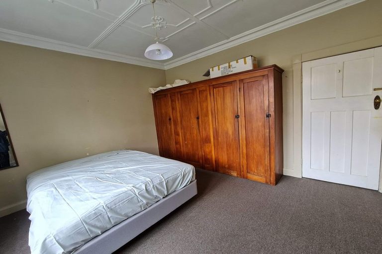 Photo of property in 42 Chelwood Street, Takaro, Palmerston North, 4412