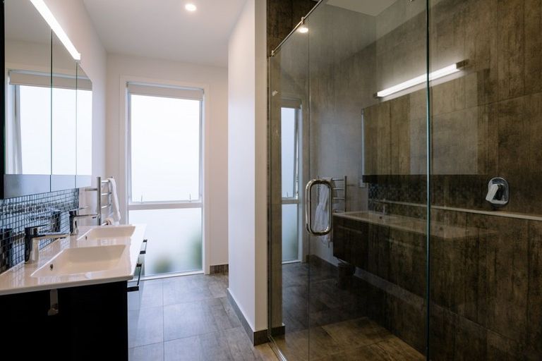 Photo of property in 109 Saint Kilda Road, Cambridge, 3434