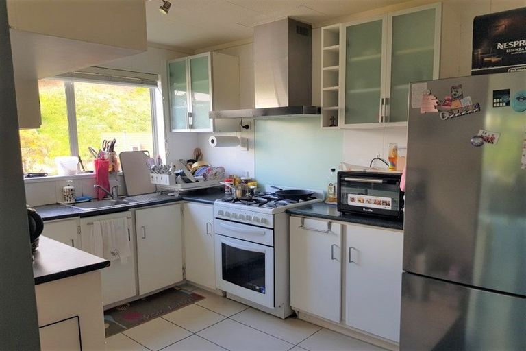 Photo of property in 30 Postgate Drive, Whitby, Porirua, 5024