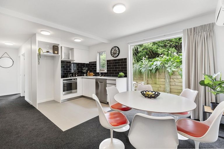 Photo of property in 74u8 Derwent Street, Island Bay, Wellington, 6023