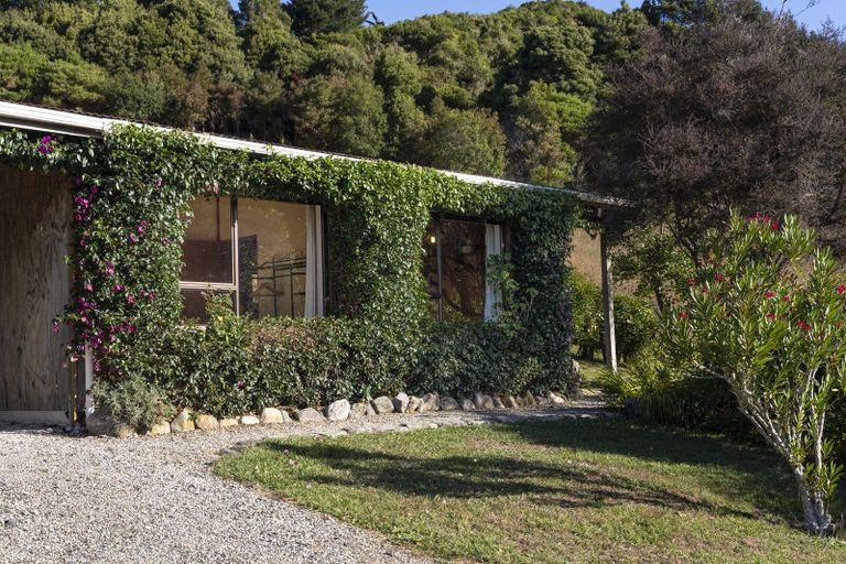 Photo of property in 504 Riwaka-sandy Bay Road, Kaiteriteri, Motueka, 7197