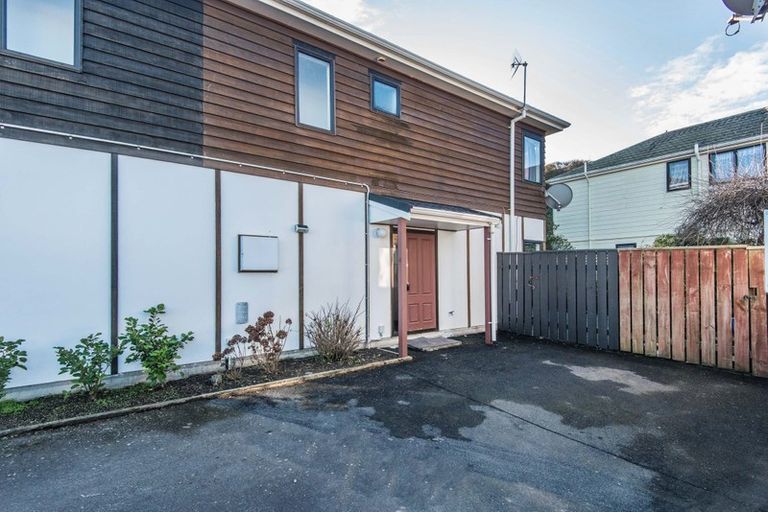 Photo of property in 21f4 Rotoiti Street, Johnsonville, Wellington, 6037
