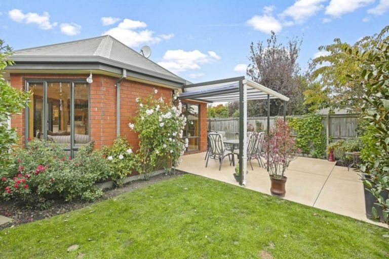 Photo of property in 113 Avonhead Road, Avonhead, Christchurch, 8042