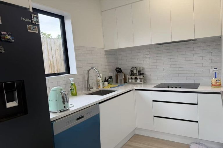 Photo of property in 49b Vera Road, Te Atatu South, Auckland, 0610