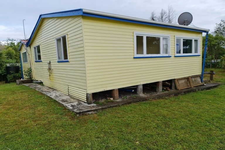 Photo of property in 70 Snodgrass Road, Westport, 7892