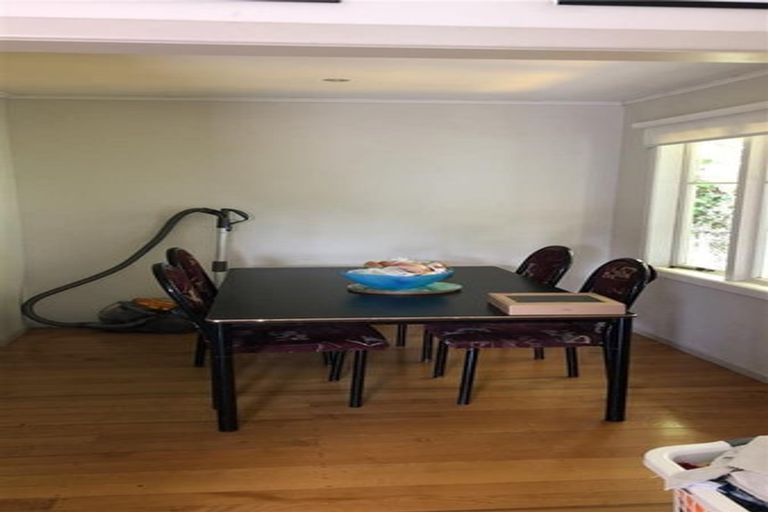 Photo of property in 51 Smythe Road, Henderson, Auckland, 0612