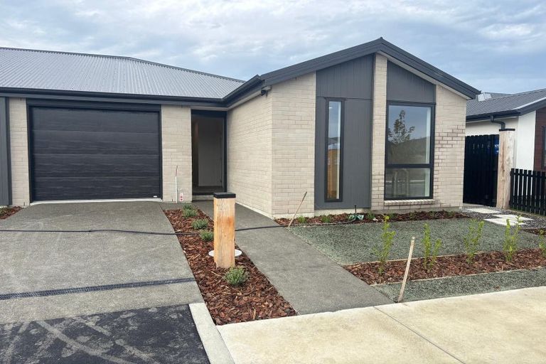 Photo of property in 71 Accadia Drive, Rolleston, 7614