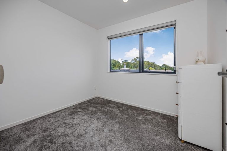 Photo of property in 50e Cascades Road, Pakuranga Heights, Auckland, 2010