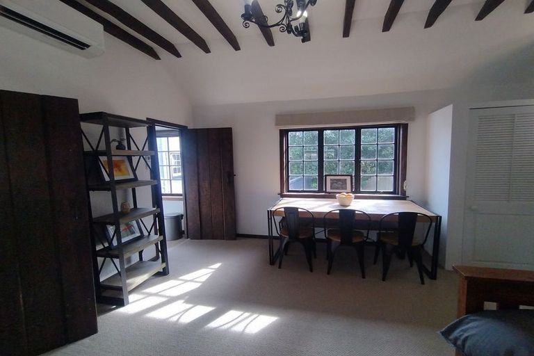 Photo of property in 19 Torwood Road, Khandallah, Wellington, 6035