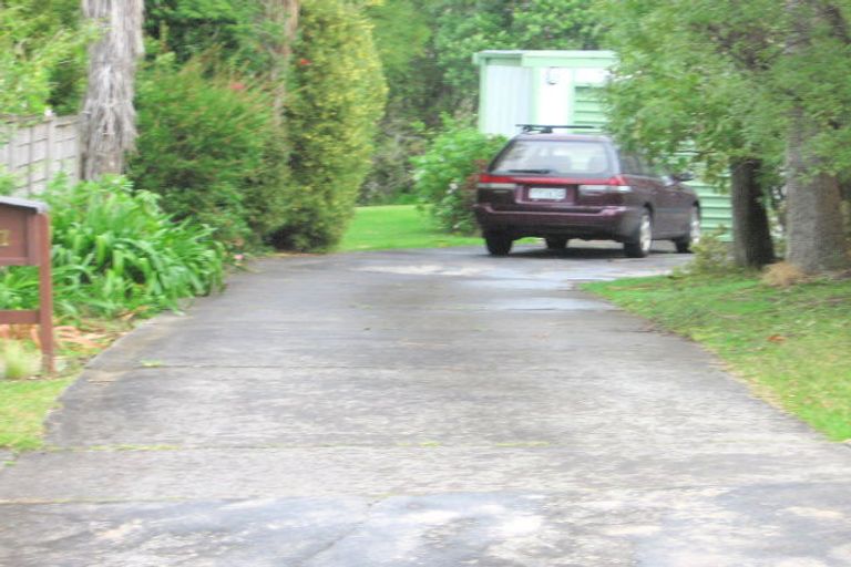 Photo of property in 1/7 Curacao Place, Half Moon Bay, Auckland, 2012