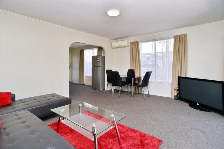Photo of property in 3/74 Picton Avenue, Riccarton, Christchurch, 8011