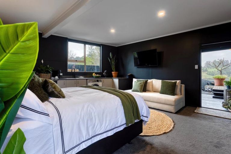 Photo of property in 33 Elliot Street, Riverhead, 0820