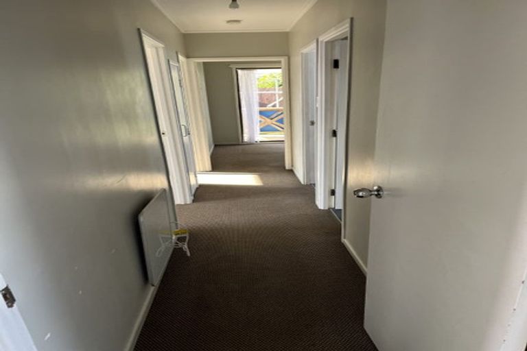 Photo of property in 19 Gainsborough Street, Manurewa, Auckland, 2102