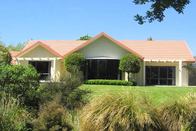 Photo of property in 55 Regent's Park Drive, Casebrook, Christchurch, 8051