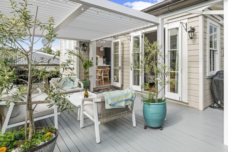 Photo of property in 2/6 Georgia Terrace, Albany, Auckland, 0632