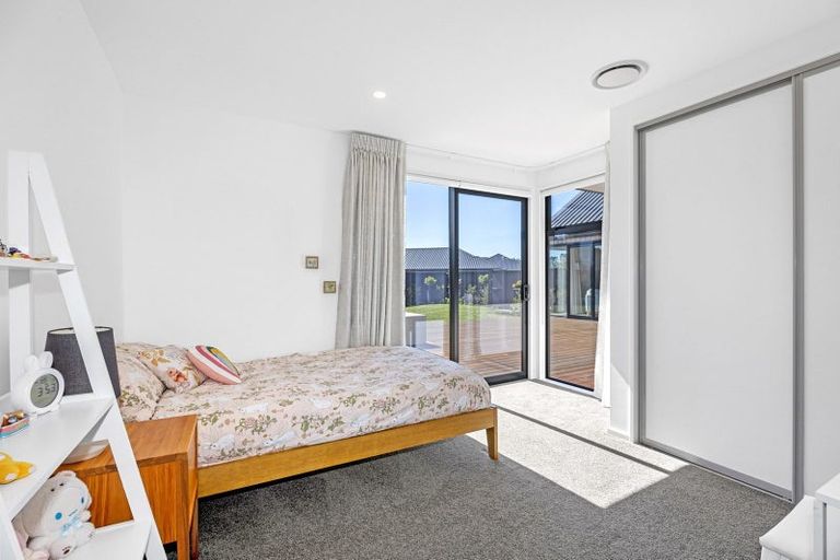 Photo of property in 7 Maurice James Way, Prebbleton, 7604