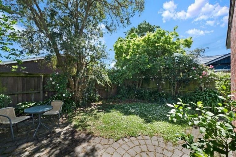 Photo of property in 91 Mandeville Street, Riccarton, Christchurch, 8011