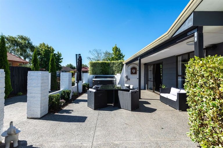 Photo of property in 9 Wakelin Place, Redwood, Christchurch, 8051