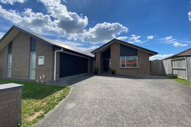 Photo of property in 8 Teatree Close, Huntington, Hamilton, 3210
