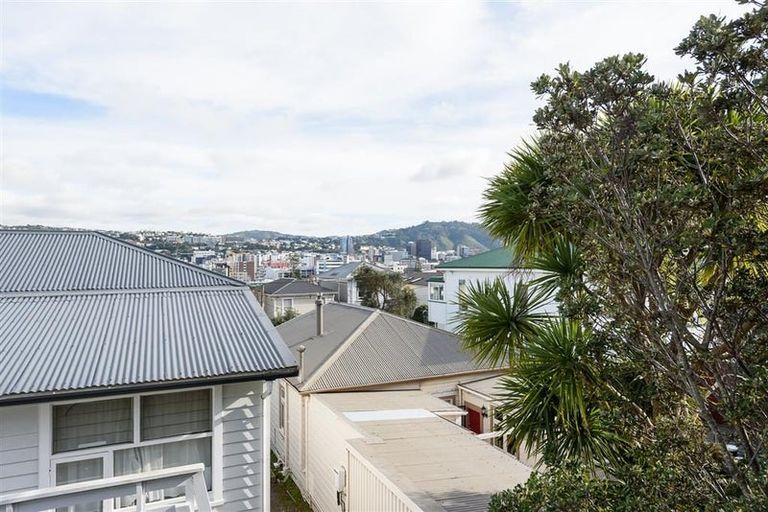 Photo of property in 51f6 Austin Street, Mount Victoria, Wellington, 6011