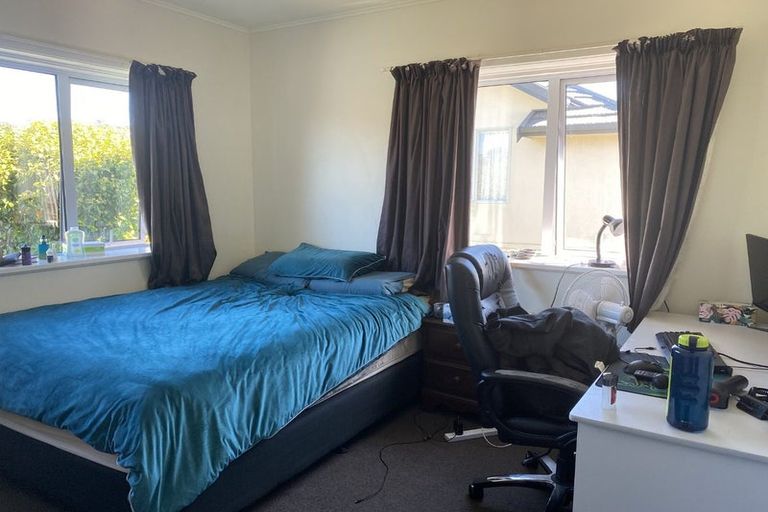 Photo of property in 1-1a Bould Street, Johnsonville, Wellington, 6037