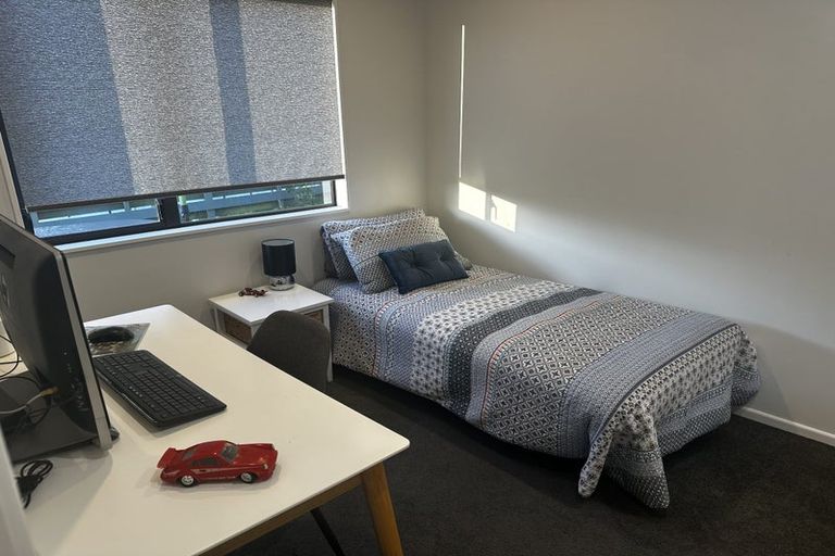 Photo of property in 18 Otira Grove, Kelson, Lower Hutt, 5010